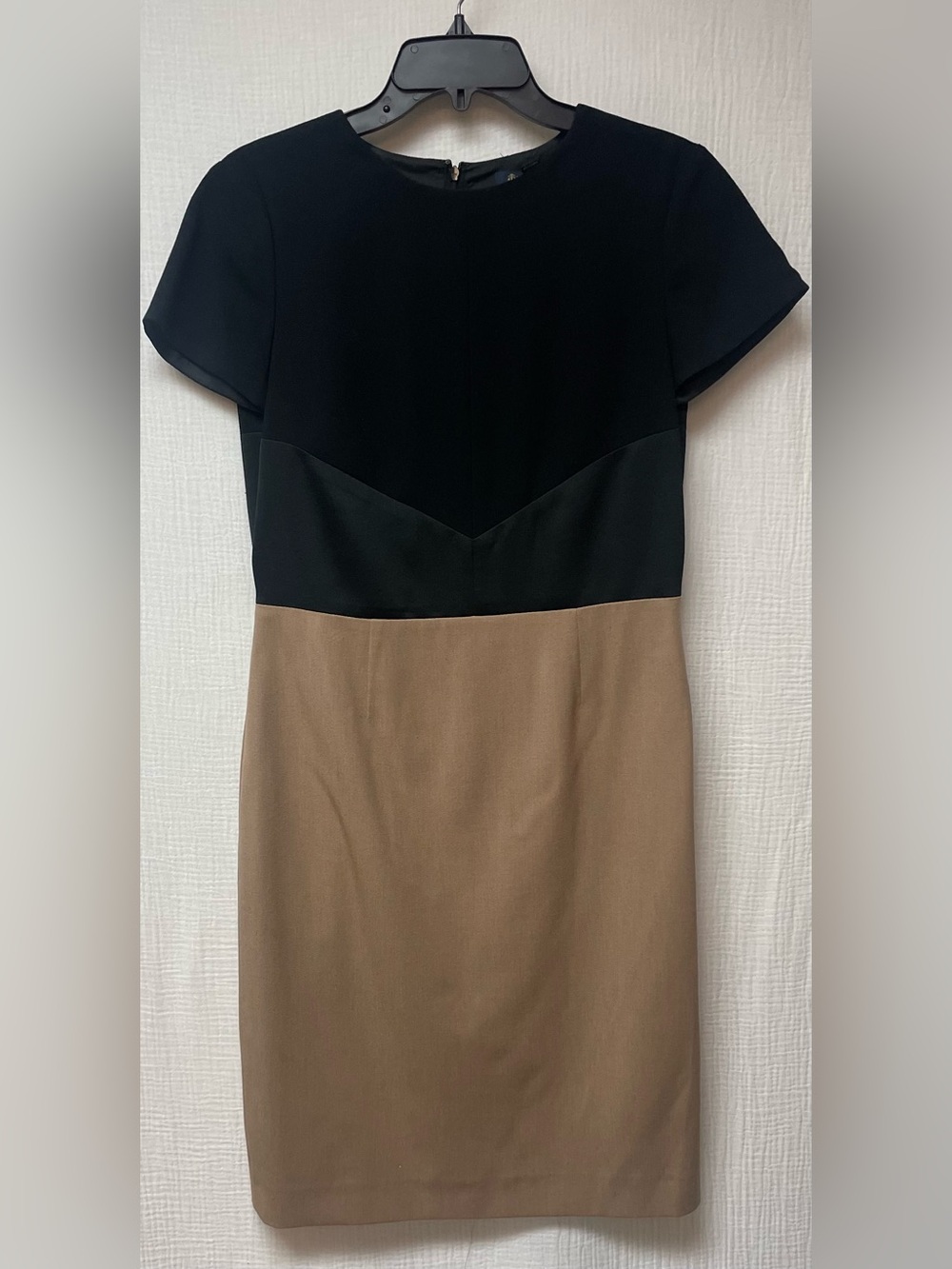 Brooks Brothers Black and Tan Colorblock Midi Dress, Sz: 4